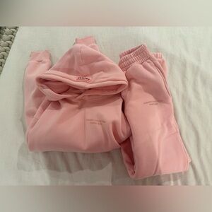 COMFRT Pink Hoodie and Sweatpants Set